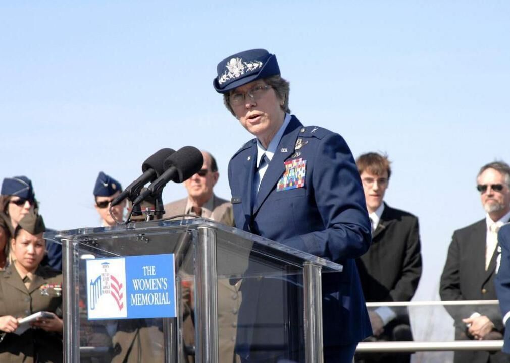 2004: Linda McTague